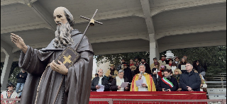 Ascoli Piceno - In tanti al Campo Giochi per la festa di Sant’Antonio con animali e trattori